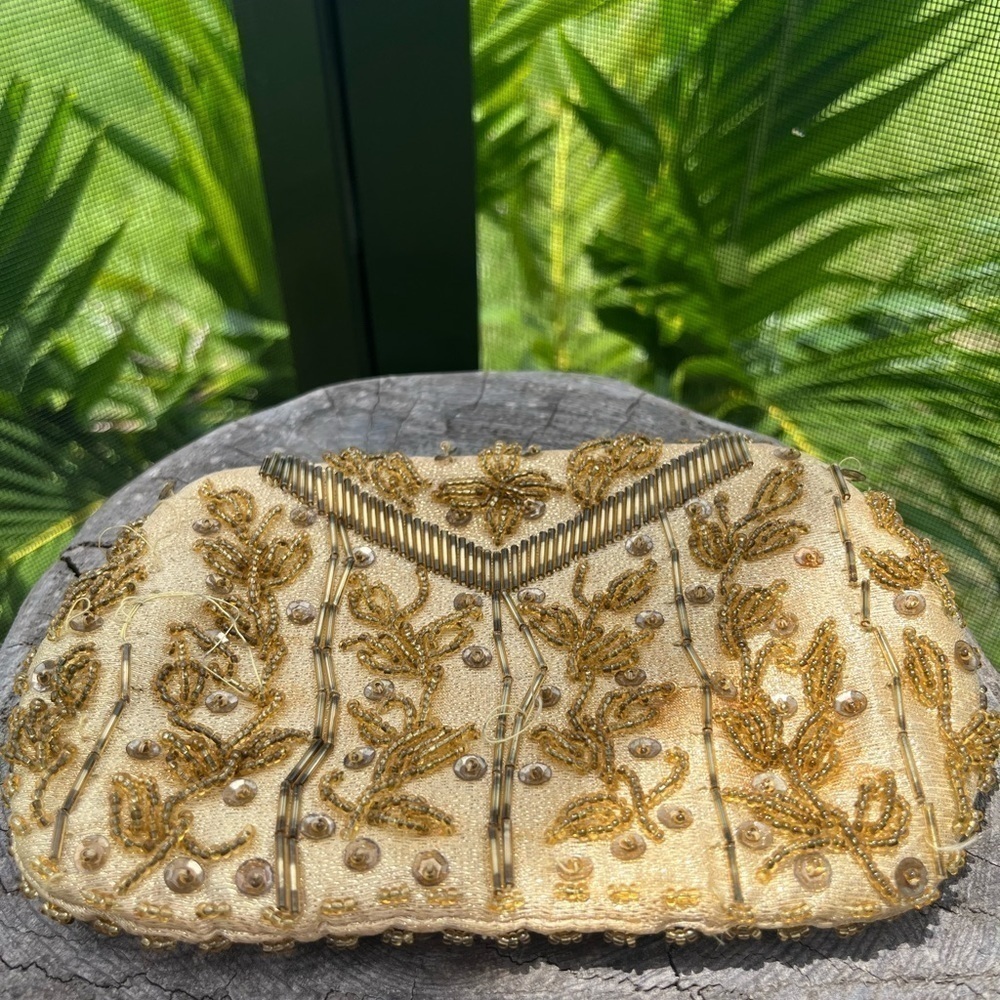 Vintage Beige Beaded Chain Handle Top Clasp Small Clutch - Picture 7 of 12
